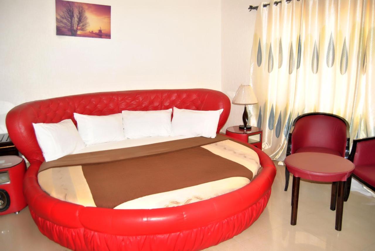 Riviera Hotel Benin Cotonou Exterior foto