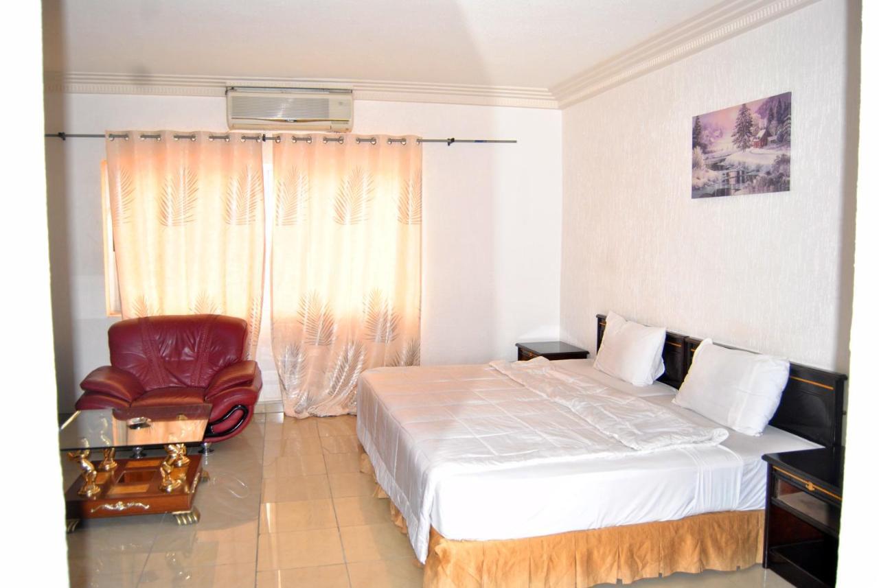 Riviera Hotel Benin Cotonou Exterior foto